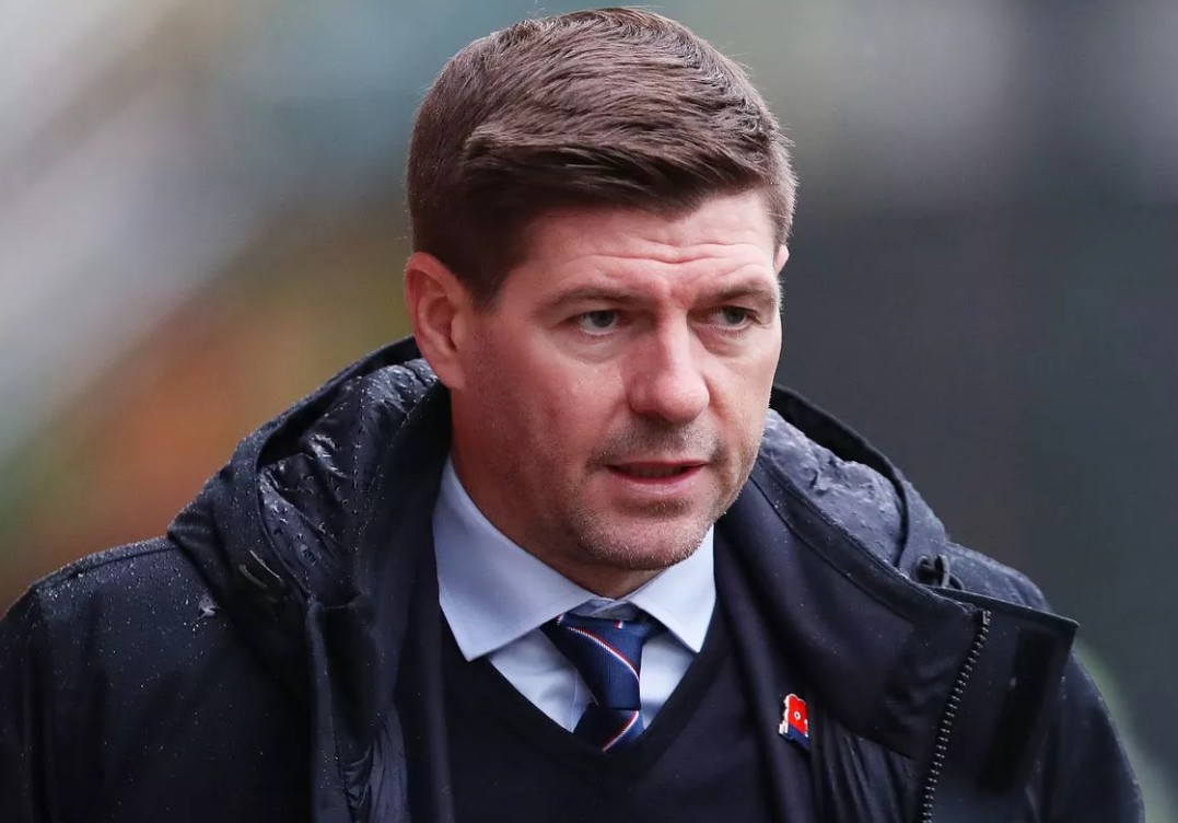 สตีเวน เจอร์ราร์ด คือกัปตันทีมลิเวอร์พูล